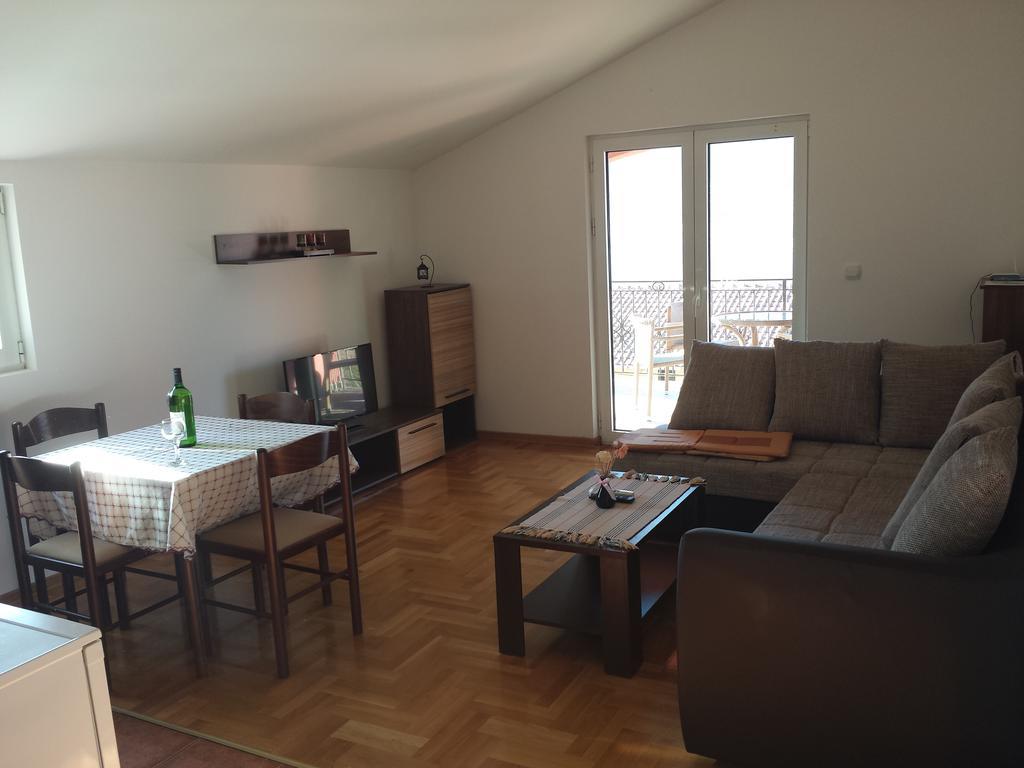 Apartments Lazarevic Kotor Oda fotoğraf